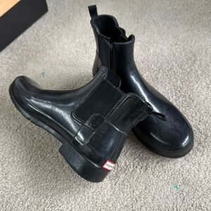 Hunter Chelsea boot size 8